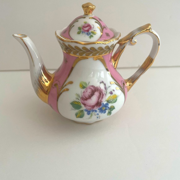 Mini Porcelain Tea Set by Regal - Picture 5 of 10